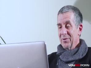 性感的苏西（SEXYSUSI）通过嘲弄老人来还清丈夫的债务-SEXYSUSIPAYSOFFHERHUSBAND'SDEBTBYHATEFUCKINGOLDMAN第01集