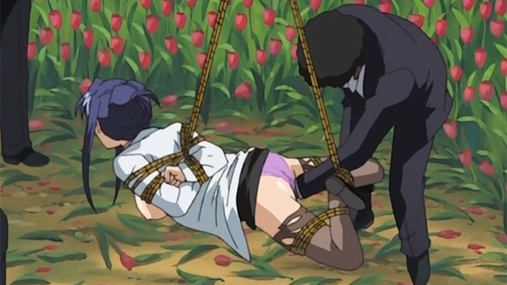  【中文字幕】踩在处女和成熟的妻子身上！ 